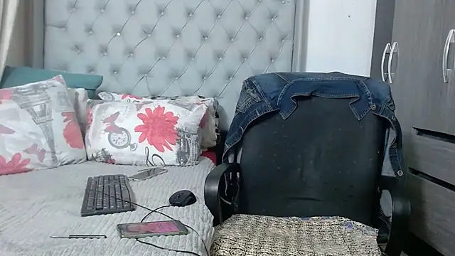 Bustyredx online show from 23, 9, 2025