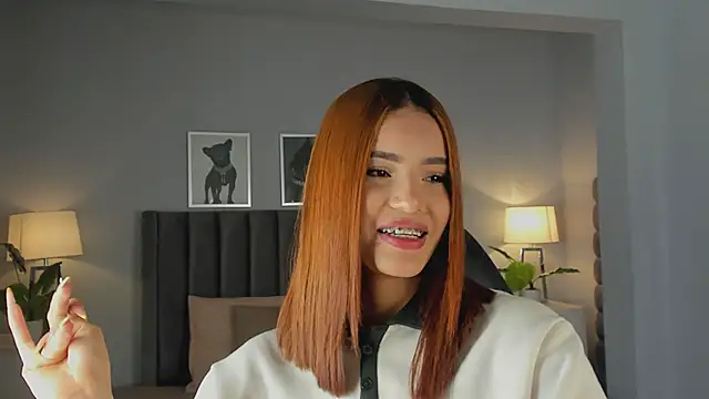 Madie  collins online show from 23, 11, 2025