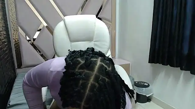 ShanayaKops online show from 28, 2, 2025