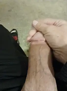 casper0303 online show from 4, 10, 2025