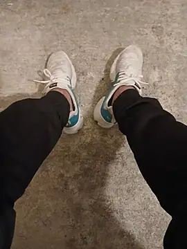 casper0303 online show from 10, 4, 2026