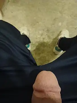 casper0303 online show from 15, 4, 2026