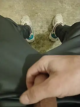 casper0303 online show from 13, 4, 2026