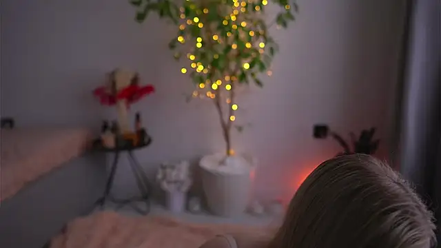 lorrie love story online show from 14, 9, 2025