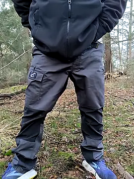 Snapshot of OdinWolf1990 chatting on 16, 12, 2025 OdinWolf1990 online show from 16, 12, 2025