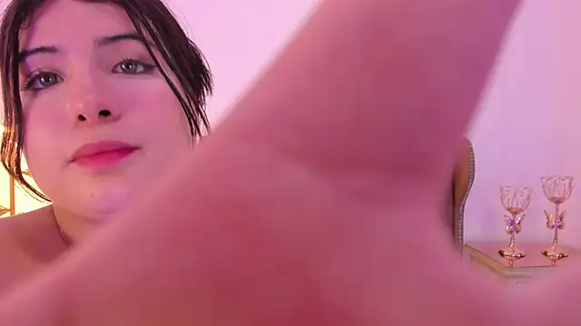 martina rivera  online show from 4, 3, 2026