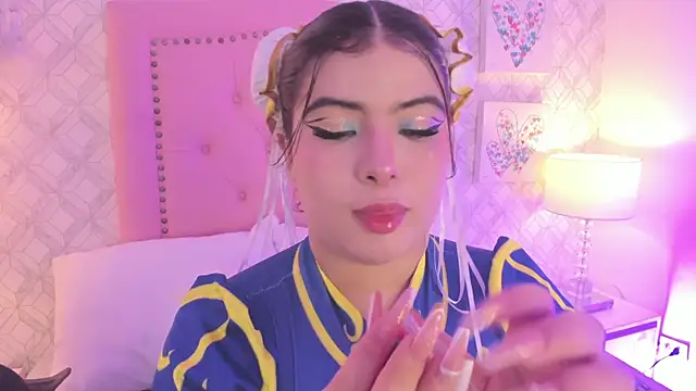 martina rivera  online show from 28, 3, 2026