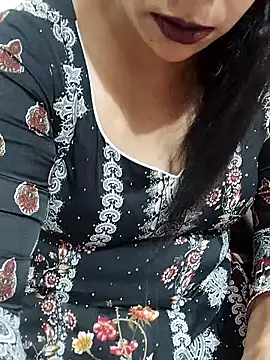 Urmila bhabhii online show from 7, 6, 2026