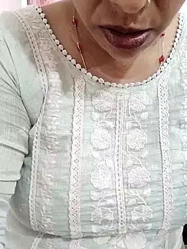 Urmila bhabhii online show from 11, 4, 2026