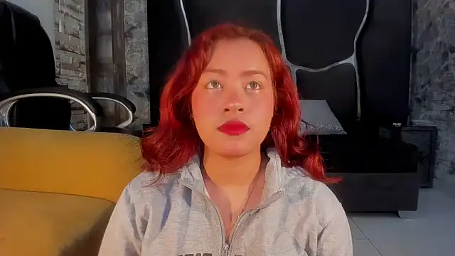 Estrella05  online show from 9, 9, 2025