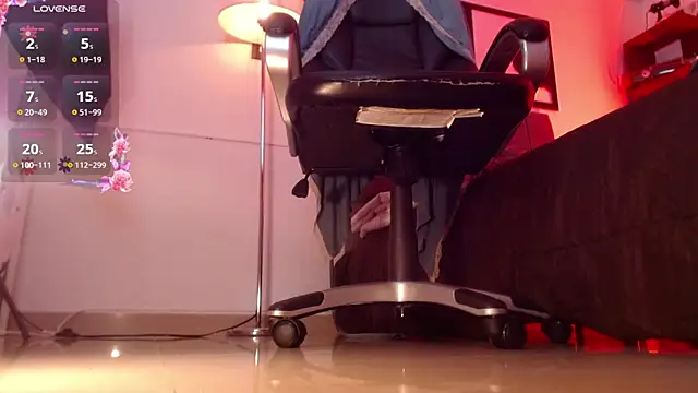 VictoriaMontero30000 online show from 6, 3, 2025