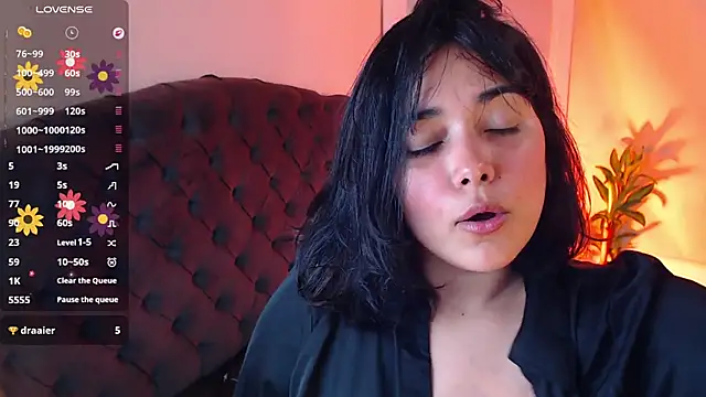 VictoriaMontero30000 online show from 9, 6, 2026