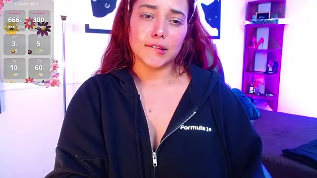 VictoriaMontero30000 online show from 10, 3, 2025