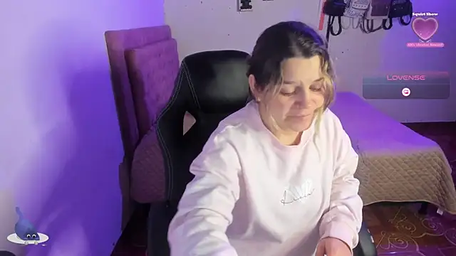 Sabrina Hall  online show from 22, 11, 2025