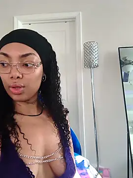 butterflybootyy online show from 18, 5, 2026