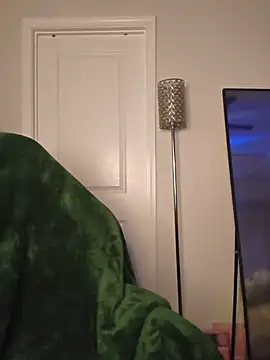Snapshot of butterflybootyy chatting on 4, 8, 2026 butterflybootyy online show from 4, 8, 2026
