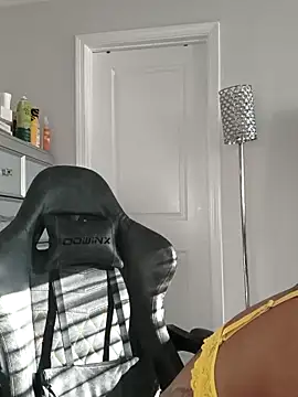 butterflybootyy online show from 26, 4, 2026