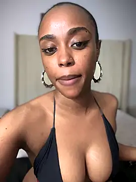 BhadBhad Kitty online show from 25, 11, 2025