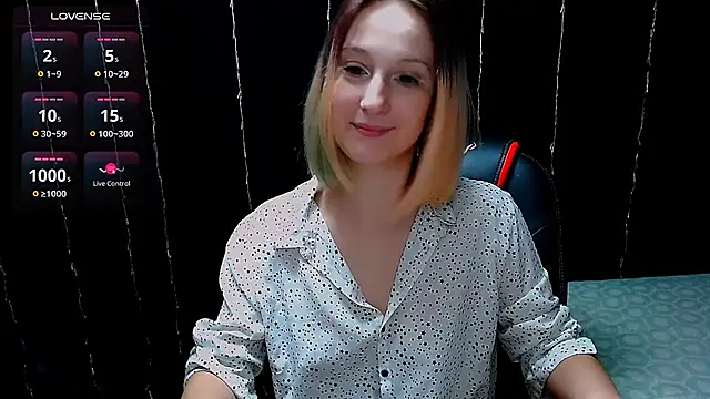 Snapshot of AgathaNoxe chatting on 22, 1, 2025 AgathaNoxe online show from 22, 1, 2025