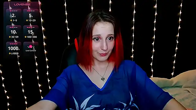 Snapshot of AgathaNoxe chatting on 8, 1, 2025 AgathaNoxe online show from 8, 1, 2025