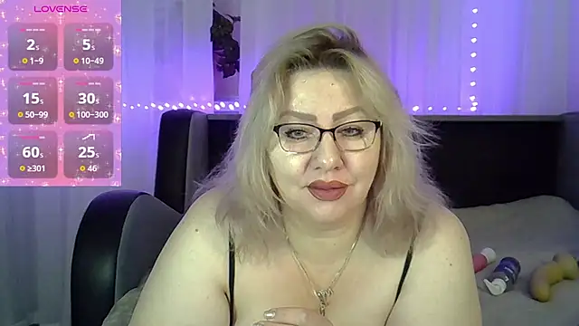 AngelinaGlam online show from 28, 9, 2025