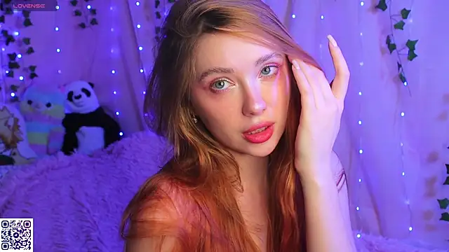 Snapshot of YourSkyAni chatting on 11, 10, 2025 YourSkyAni online show from 11, 10, 2025