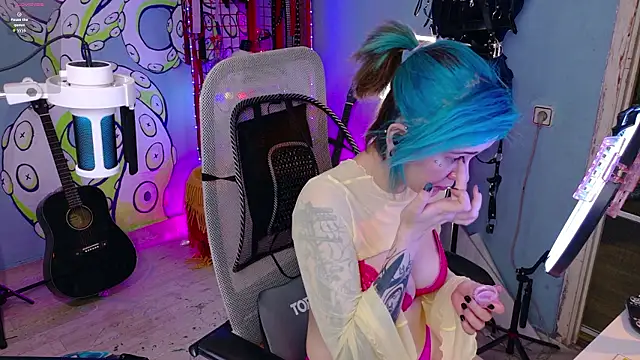 Snapshot of Cumpotik_Eve chatting on 18, 7, 2026 Cumpotik Eve online show from 18, 7, 2026