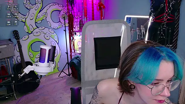 Cumpotik Eve online show from 11, 4, 2026