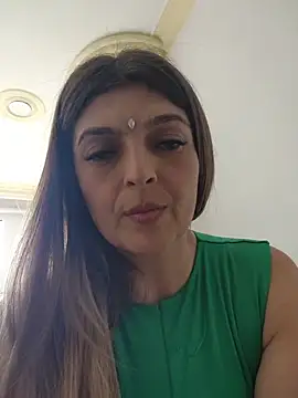 Lizzymontanaa online show from 5, 11, 2025