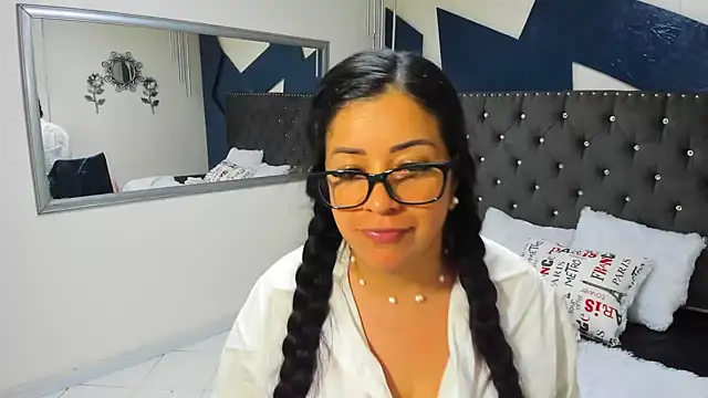 Brenda sotoo online show from 17, 12, 2024