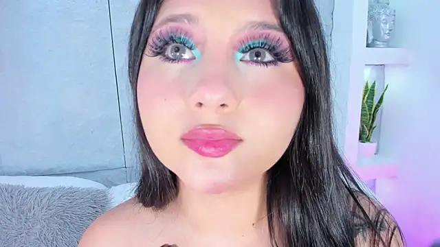 AvyMilton online show from 6, 10, 2025