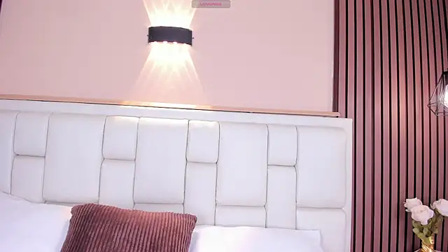 AvyMilton online show from 2, 4, 2026