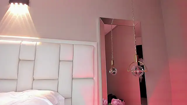 AvyMilton online show from 5, 1, 2026