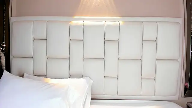 AvyMilton online show from 11, 2, 2026