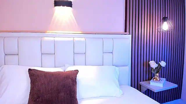 AvyMilton online show from 14, 4, 2026