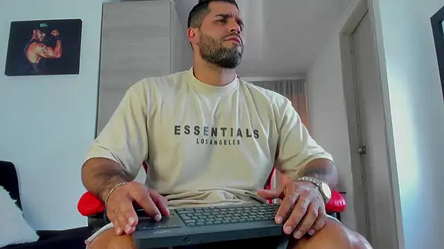 SamirHazard97 online show from 17, 4, 2026