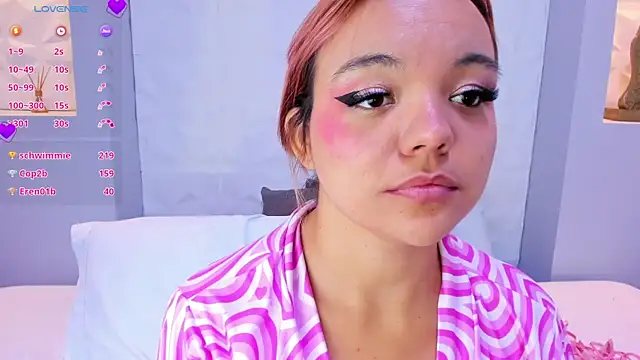 EmilyRouss  online show from 5, 3, 2025