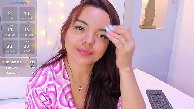 EmilyRouss  online show from 16, 3, 2025