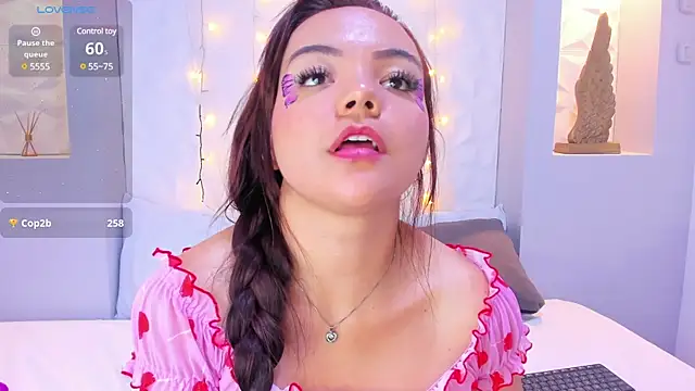 EmilyRouss  online show from 14, 3, 2025