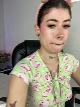 melody suarez online show from 16, 3, 2025