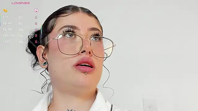 melody suarez online show from 9, 3, 2025