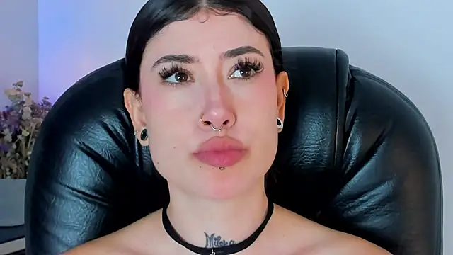 melody suarez online show from 2, 3, 2025