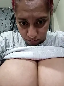 Snapshot of federica_bigboobs chatting on 23, 11, 2025 federica bigboobs online show from 23, 11, 2025