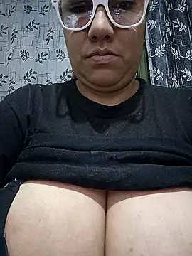 Snapshot of federica_bigboobs chatting on 23, 2, 2025 federica bigboobs online show from 23, 2, 2025