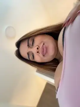 valeria2019hot online show from 18, 4, 2026