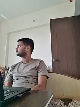 Jonrobinso online show from 11, 4, 2026