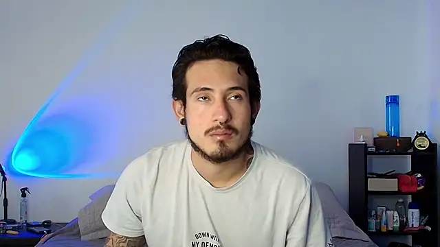 anika lowen02 online show from 11, 2, 2025