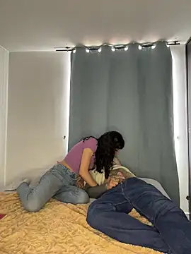 anika lowen02 online show from 27, 10, 2025