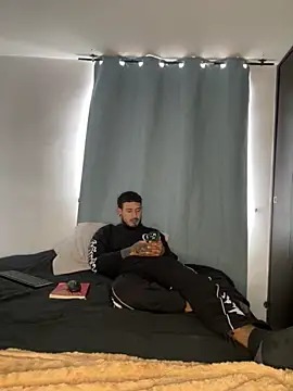 anika lowen02 online show from 11, 10, 2025