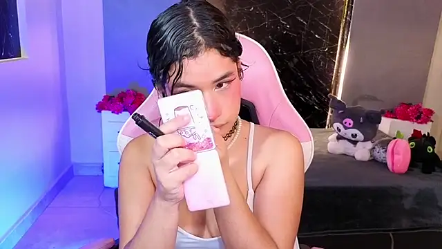 Snapshot of BonnieTaylor0 chatting on 19, 9, 2025 BonnieTaylor0 online show from 19, 9, 2025